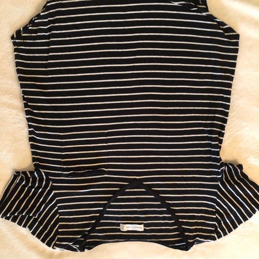 Abercrombie tee